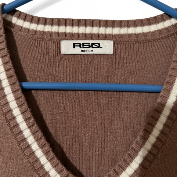 RSQ Brown Knit V-Neck Vest - Picture 3 of 3